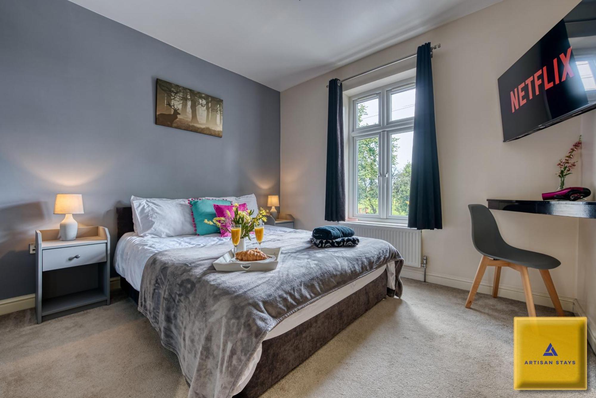 4 Bedroom, 6 Beds, 3 Bathrooms, Near Nec & Birmingham Airport, Business, Contractor And Family Friendly, Free Wi-Fi, Free Parking Coventry Buitenkant foto